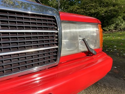 Lot 6 - 1993 Mercedes-Benz 190E 2.6L