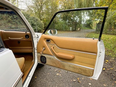 Lot 17 - 1976 Mercury Capri 2.8 Ghia