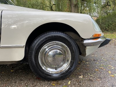 Lot 34 - 1971 Citroën DS21