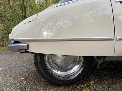 Lot 34 - 1971 Citroën DS21