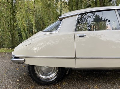 Lot 34 - 1971 Citroën DS21