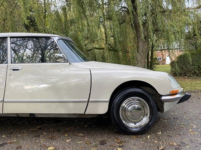 Lot 34 - 1971 Citroën DS21
