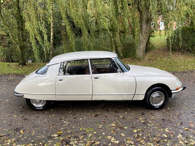 Lot 34 - 1971 Citroën DS21