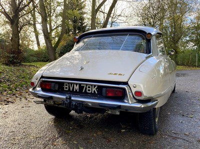 Lot 34 - 1971 Citroën DS21