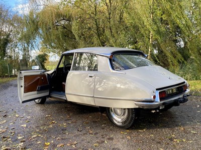 Lot 34 - 1971 Citroën DS21
