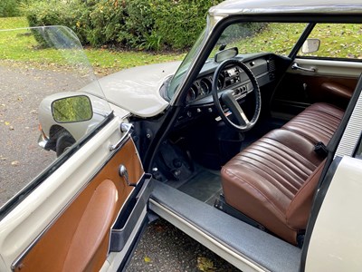 Lot 34 - 1971 Citroën DS21