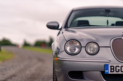 Lot 135 - 2007 Jaguar S-Type R