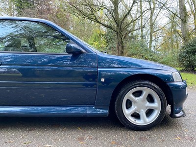 Lot 30 - 1995 Ford Escort RS Cosworth LUX