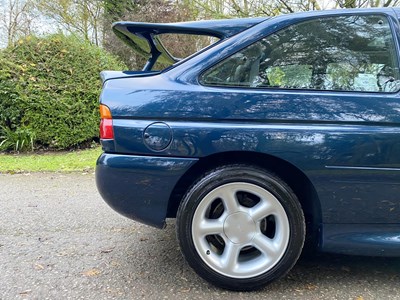 Lot 30 - 1995 Ford Escort RS Cosworth LUX