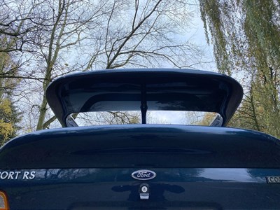 Lot 30 - 1995 Ford Escort RS Cosworth LUX