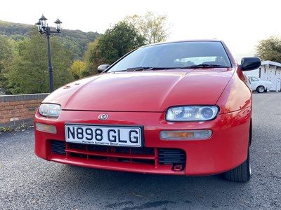 Lot 4 - 1996 Mazda 323F