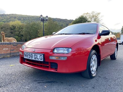 Lot 4 - 1996 Mazda 323F