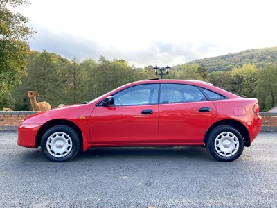 Lot 4 - 1996 Mazda 323F