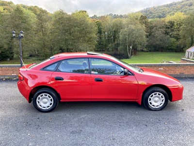 Lot 4 - 1996 Mazda 323F