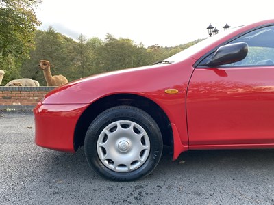 Lot 4 - 1996 Mazda 323F