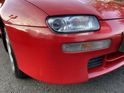 Lot 4 - 1996 Mazda 323F