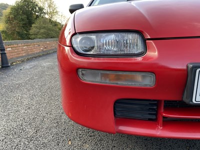 Lot 4 - 1996 Mazda 323F