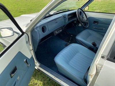 Lot 5 - 1976 Vauxhall Viva E