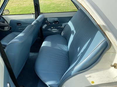 Lot 5 - 1976 Vauxhall Viva E
