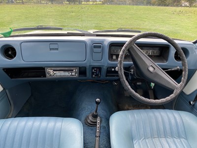 Lot 5 - 1976 Vauxhall Viva E
