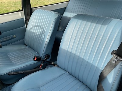 Lot 5 - 1976 Vauxhall Viva E