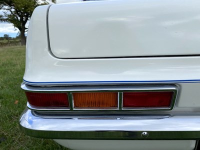 Lot 5 - 1976 Vauxhall Viva E