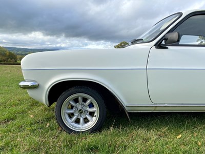 Lot 5 - 1976 Vauxhall Viva E