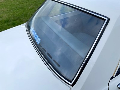 Lot 5 - 1976 Vauxhall Viva E