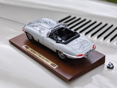 Lot 52 - 1973 Jaguar E-Type V12 Roadster