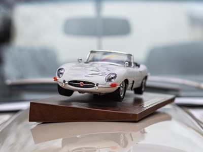 Lot 52 - 1973 Jaguar E-Type V12 Roadster
