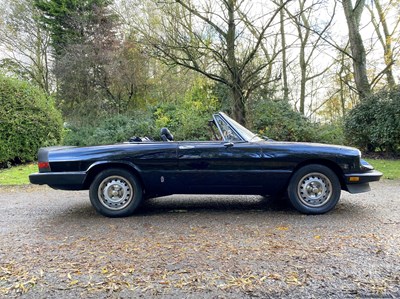 Lot 18 - 1985 Alfa Romeo 2000 Spider Veloce