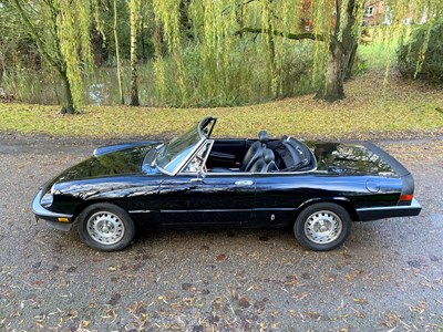 Lot 18 - 1985 Alfa Romeo 2000 Spider Veloce
