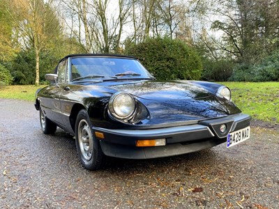 Lot 18 - 1985 Alfa Romeo 2000 Spider Veloce