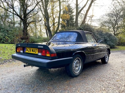 Lot 18 - 1985 Alfa Romeo 2000 Spider Veloce