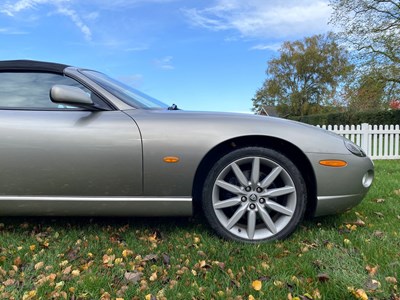 Lot 51 - 2005 Jaguar XK8 4.2 S Convertible