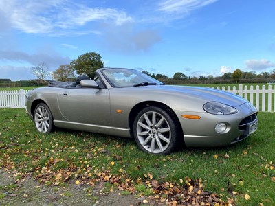 Lot 51 - 2005 Jaguar XK8 4.2 S Convertible
