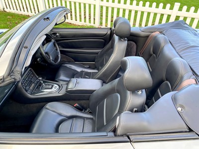 Lot 51 - 2005 Jaguar XK8 4.2 S Convertible