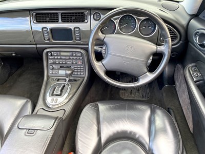 Lot 51 - 2005 Jaguar XK8 4.2 S Convertible