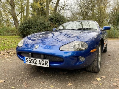 Lot 20 - 1998 Jaguar XK8 Convertible