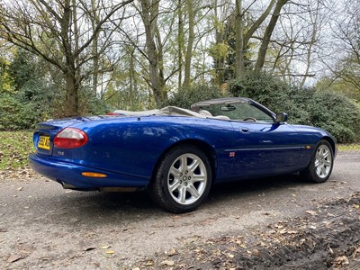 Lot 20 - 1998 Jaguar XK8 Convertible