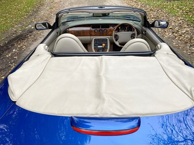 Lot 20 - 1998 Jaguar XK8 Convertible