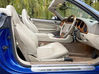 Lot 20 - 1998 Jaguar XK8 Convertible