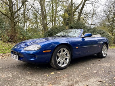 Lot 20 - 1998 Jaguar XK8 Convertible