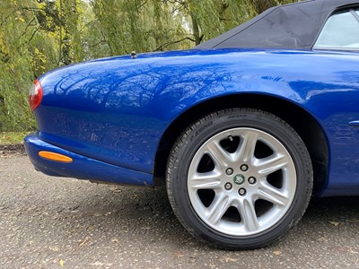 Lot 20 - 1998 Jaguar XK8 Convertible