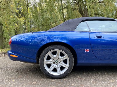 Lot 20 - 1998 Jaguar XK8 Convertible