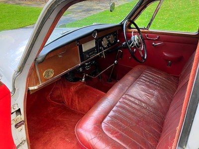Lot 15 - 1961 Rover P4