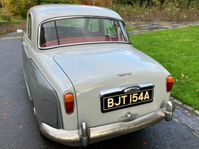 Lot 15 - 1961 Rover P4