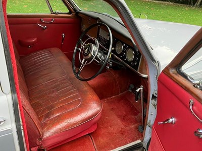 Lot 15 - 1961 Rover P4