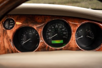 Lot 69 - 1999 Jaguar XK8 4.0