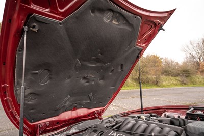 Lot 69 - 1999 Jaguar XK8 4.0